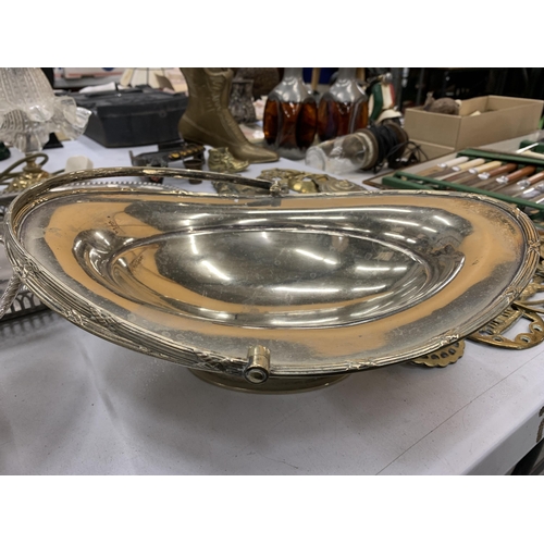 182 - THREE ITEMS OF SILVER PLATE TO INCLUDE A GALLERIED TRAY AND TWO BASKET HANDLED FOOTED BOWLS