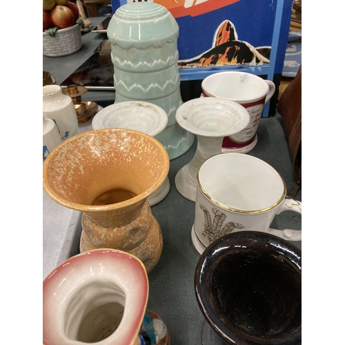 849 - A QUANTITY OF CERAMIC ITEMS TO INCLUDE TOBY JUGS, VASES, COMMEMORATIVE MUGS, ETC