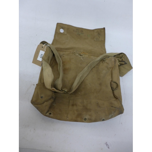 428 - A WORLD WAR II MK VII GAS MASK BAG