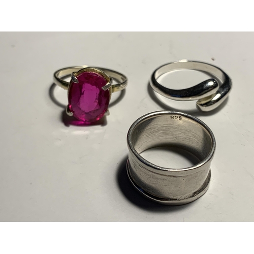 746 - FIVE VARIOUS SILVER RINGS