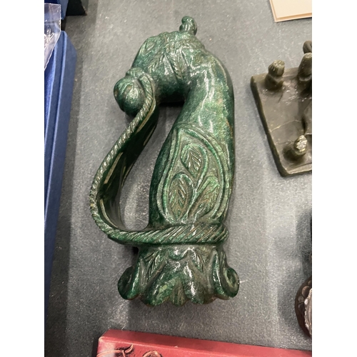 911 - A JADE STYLE HORSE, A/F, HORSE'S HEAD AND BUDDAH