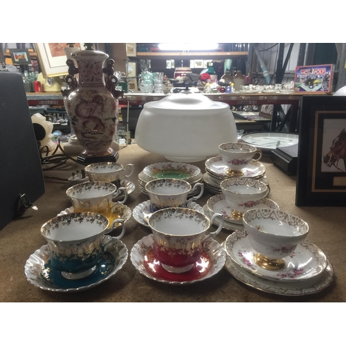 980 - A GROUP ROYAL ALBERT REGAL SERIES CUPS AND SAUCERS TOGETHER WITH REGENCY EXAMPLES