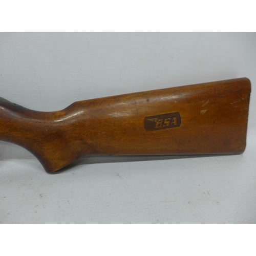 453 - A B.S.A. .177 CALIBRE AIR RIFLE, 38CM BARREL, SERIAL NUMBER B31509, LENGTH 95CM