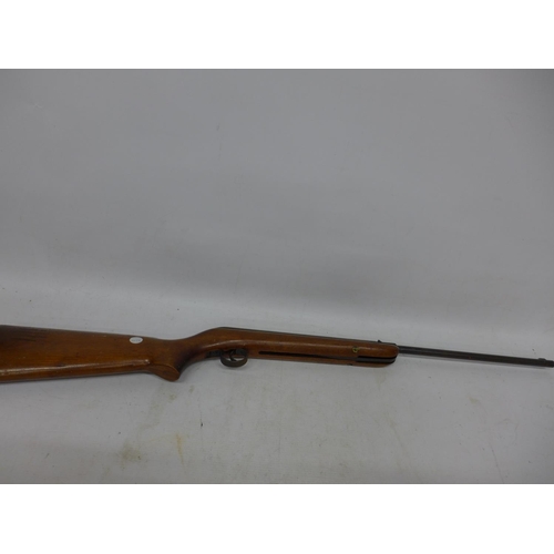 453 - A B.S.A. .177 CALIBRE AIR RIFLE, 38CM BARREL, SERIAL NUMBER B31509, LENGTH 95CM