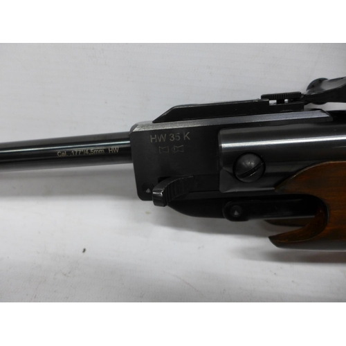 454 - A HW 35K .177 CALIBRE AIR RIFLE, 41CM BARREL, SERIAL NUMBER 2387683, FITTED HUNTASCOPE PARKER HALE T... 