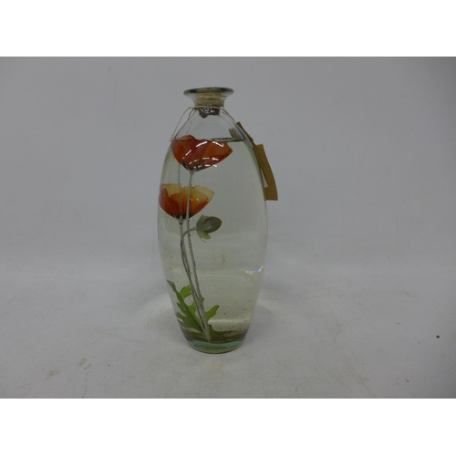 459 - AN UNUSUAL FIRST WORLD WAR COMMEMORATIVE POPPY BASE BOTTLE, WITH LABEL DATED 2018, HEIGHT 29.5CM