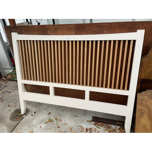 3021 - A SLATTED OAK AND PAINTED 5' HEADBOARD