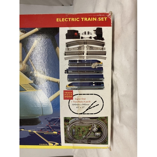 404 - A HORNBY EUROSTAR ELECTRIC TRAIN SET - R1013