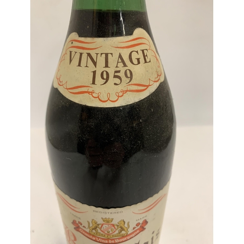 560 - A 1959 VINTAGE BOTTLE OF GRANDS VINS DE BOURGOGNE BEAUJOLAIS