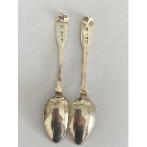 56 - A PAIR OF GEORGE III 1800 SILVER TEASPOONS, LONDON HALLMARKS, MAKER RICHARD CROSSLEY, LENGTH 13.5 CM... 