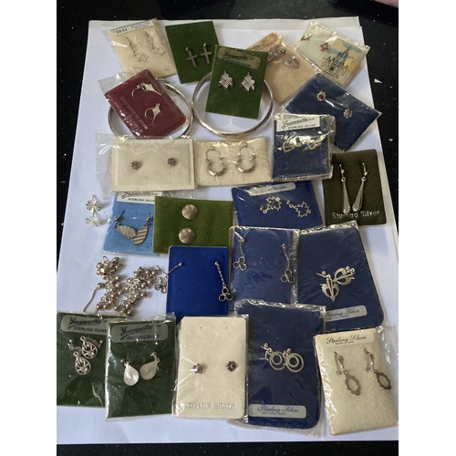 820 - TWENTY FIVE PAIRS OF SILVER EARRINGS