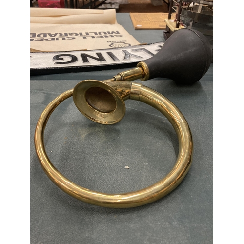 118 - A VINTAGE BRASS CAR HORN