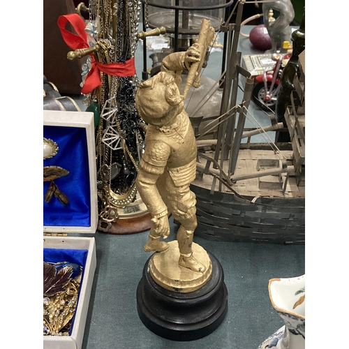 230 - A GILT DESIGN SPELTER ITALIAN TRUMPETEER ON PEDESTAL