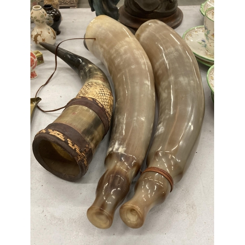 273 - THREE VINTAGE SCANDAVIAN HORNS