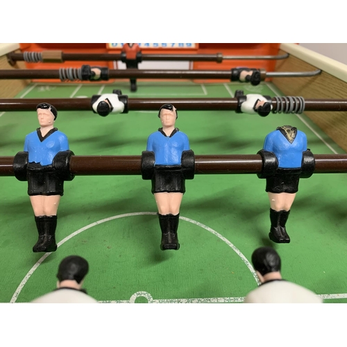 417 - A FOOTBALL TABLE TOP GAME