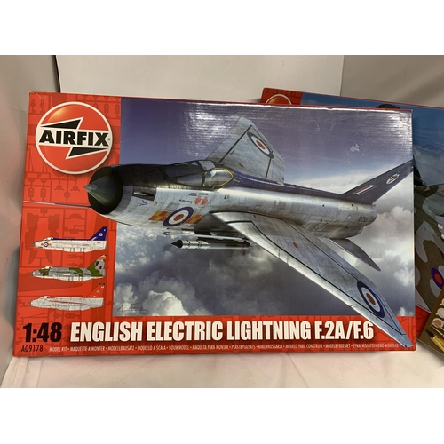 419 - THREE AIRFIX MODEL KITS TO INCLUDE BAE HARRIER GR9A STARTER KIT, ENGLISH ELECTRIC LIGHTNING F.2A/F.6... 