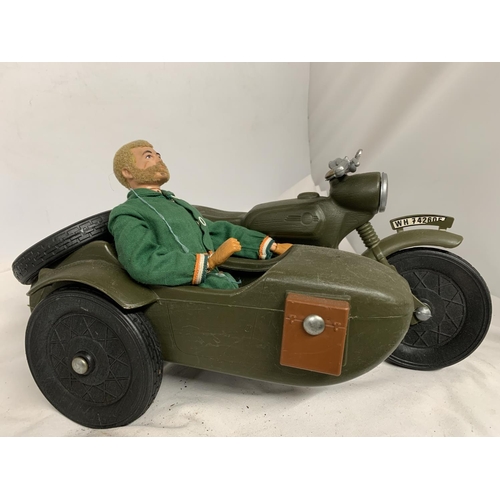 441 - AN ARMY MOTOR CYCLE WITH SIDE CAR AND FIGURE (A/F) PLUS A QUANTITY OF  MATCHBOX SUPERFAST AND LOOP T... 