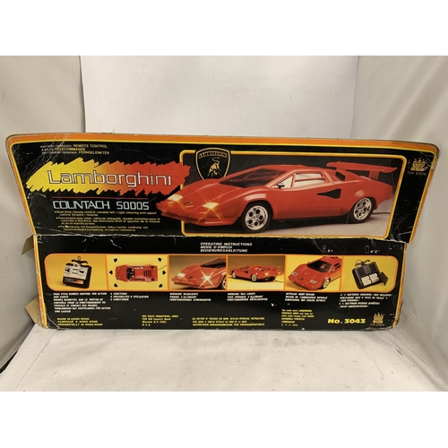 444 - A REMOTE CONTROL LANBORGHINI COUNTACH 5000S CAR BOXED