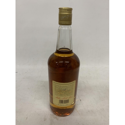 533 - A 1 LITRE BOTTLE OF BELL'S SCOTCH WHISKY