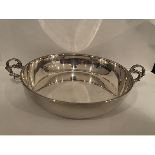 71 - A HALLMARKED SHEFFIELD SILVER TWIN HANDLED DISH