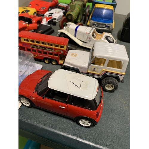 1143 - A QUANTITY OF VARIOUS DIE-CAST AND TINPLATE CARS AND VEHICLES