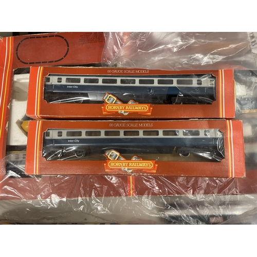 458 - A BOXED HORNBY RAILWAYS INTER-CITY 125 SET PLUS TWO ADDITIONAL BOXED COACHES