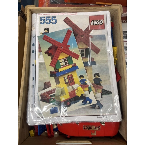 463 - A BOX OF VINTAGE 1970'S LEGO PLUS AN ORIGINAL BOX