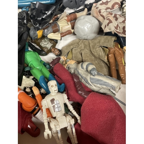 479 - TWENTY FOUR STAR WARS FIGURES