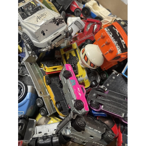 481 - A LARGE COLLECTION OF PLAYWORN CARS TO INCLUDE DINKY, MATCHBOX ETC