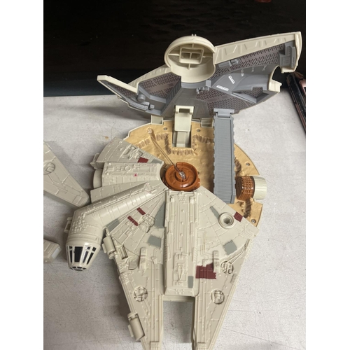 493 - A MILLENIUM FALCON WALL LIGHT PLUS SMALL MODEL