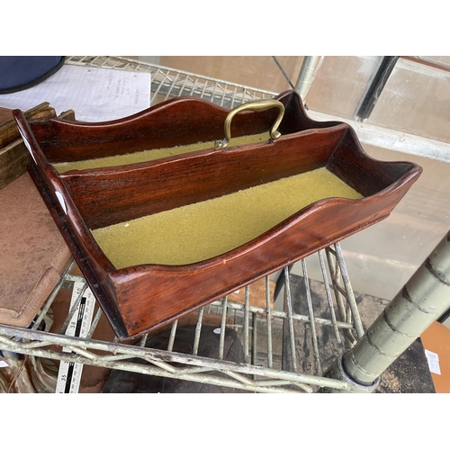 1549 - A VINTAGE MAHOGANY CUTLERY TRAY WITH BRASS HANDLE