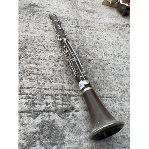 1574 - A VINTAGE CLARINET