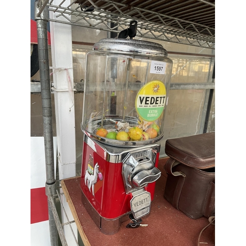 1597 - A VEDETT GOB STOPPER MACHINE WITH TOKENS AND KETYS ETC