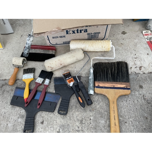 1703 - AN ASSORTMENT OF DECORATORS BRUSHES AND ROLLERS ETC