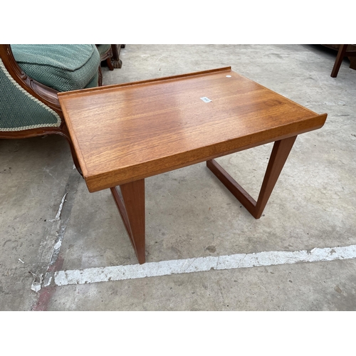 2536 - A RETRO TEAK SMALL COFFEE TABLE, 25 X 18