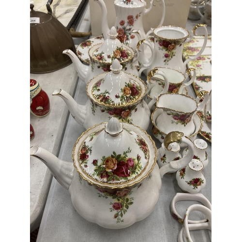 282 - A LARGE QUANTITY OF ROYAL ALERT TO INCLUDE THREE LARGE OLD COUNTRY ROSES TEAPOTS, CENTENNIAL ROSE CO... 