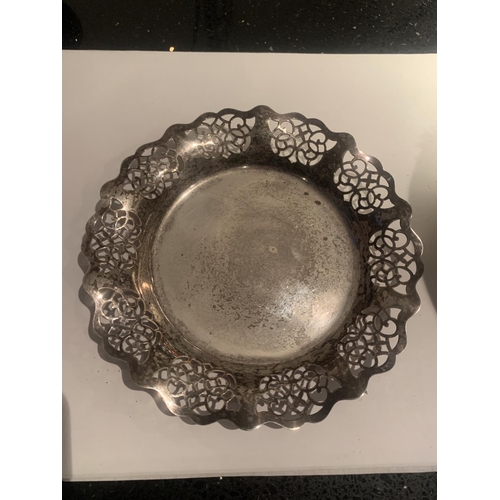 57 - A TESTED TO SILVER PIERCED DISH GROSS WEIGHT 61.8 GRAMS