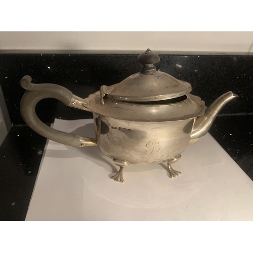 60 - TWO HALLMARKED BIRMINGHAM SILVER ITEMS TO INCLUDE A TEAPOT AND A JUG ON FEET WEIGHT 345 GRAMS