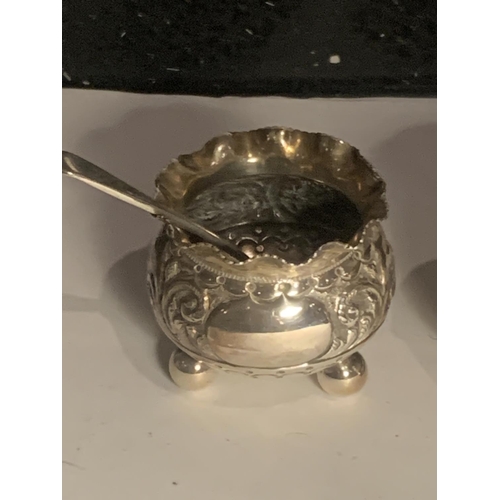 63 - A PAIR OF HALLMARKED BIRMINGHAM SILVER DECORATIVE SALTS WITH HALLMARKED SILVER SPOONS WEIGHT 32.25 G... 