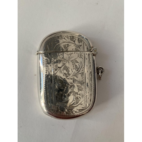 860 - A HALLMARKED BIRMINGHAM SILVER VESTA CASE