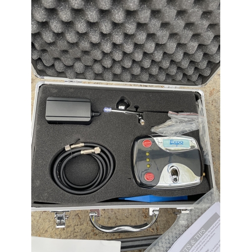 1743 - AN AS NEW AND BOXED AIR BRUSH MACHINE AND A NEW AND BOXED ENTRY LEVEL INDUSTRIAL BORESCOPE MACHINE