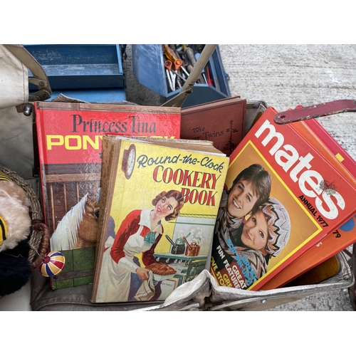 1746 - A VINTAGE DOLLS PRAM, AN ASSORTMENT OF CHILDRENS BOOKS AND A TEDDY ETC