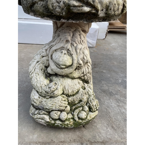 1812 - AN ORANGUTAN DESIGN CONCRETE BIRD BATH