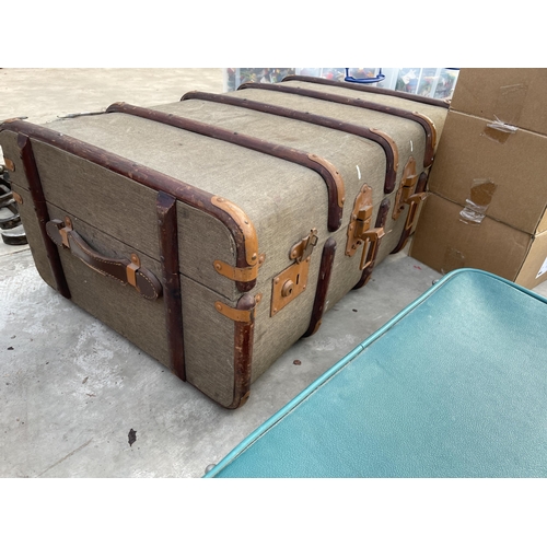 1818 - A LARGE VINTAGE TRAVEL TRUNK AND A RETRO SUITCASE