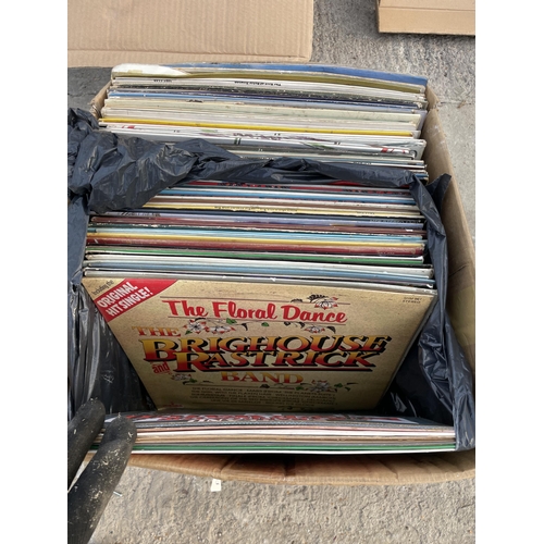 1843 - A LARGE ASSORTMENT OF LP RECORDS