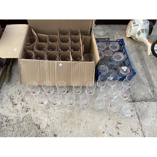 1897 - A LARGE QUANTITY OF MORETTI HALF PINT AND PINT GLASSES AND SEVERAL KILNER JARS