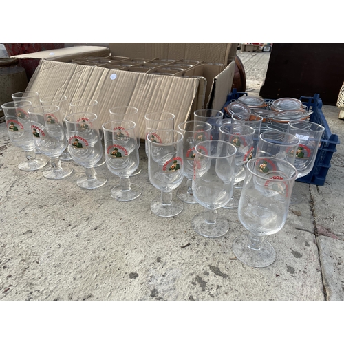 1897 - A LARGE QUANTITY OF MORETTI HALF PINT AND PINT GLASSES AND SEVERAL KILNER JARS