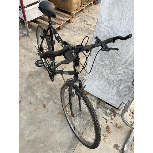 1957 - A TOWNSEND GENTS BIKE WITH 18 SPEED GEAR SYSTEM