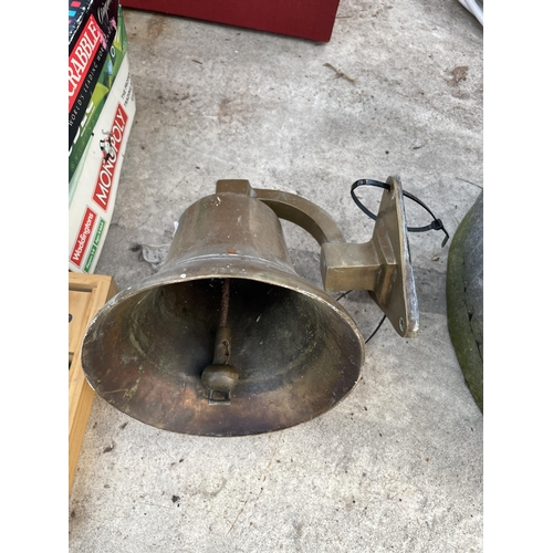 2017 - A VINTAGE HEAVY BRASS BELL