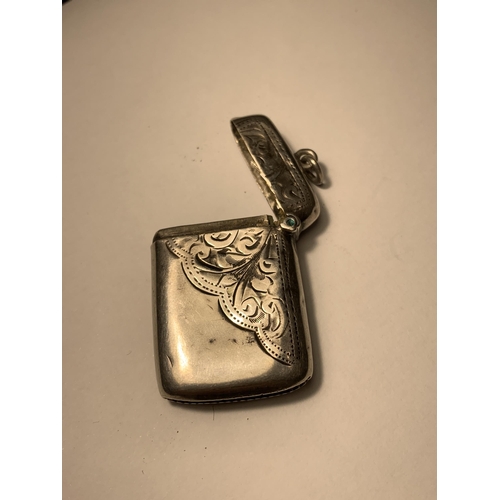 710 - A HALLMARKED BIRMINGHAM SILVER VESTA CASE